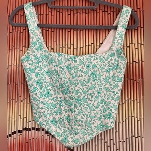 Zara corset. Perfect with ripped jeans+heels. Perfect for summer! Color is👌💚🩵